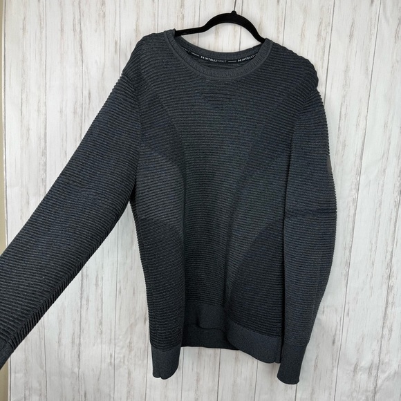 Under Armour intelli-knit long sleeved top XL - Picture 2 of 8